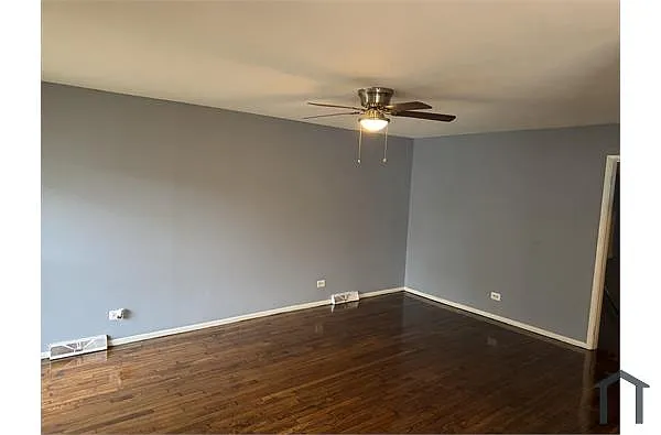 Building Photo - 13217 S Rhodes Ave