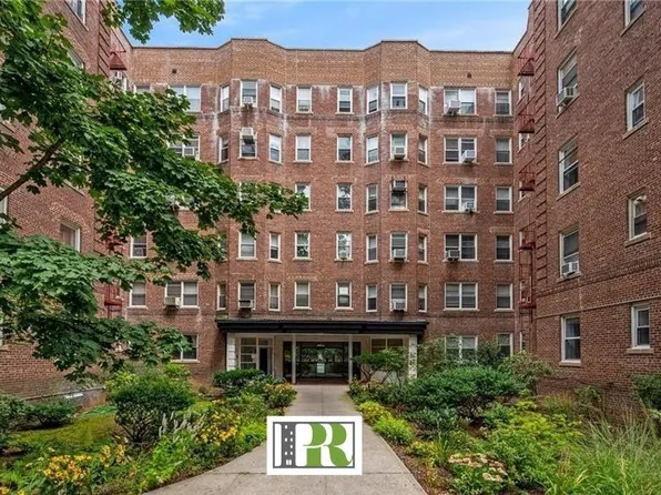 920 E 17th St APT 421, Brooklyn, NY 11230