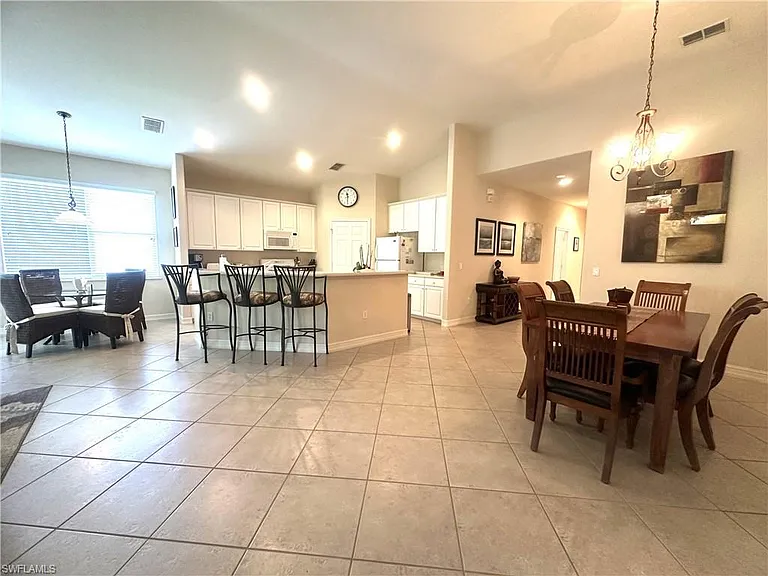 1634 Tarpon Bay Dr S #202 — Photo 19