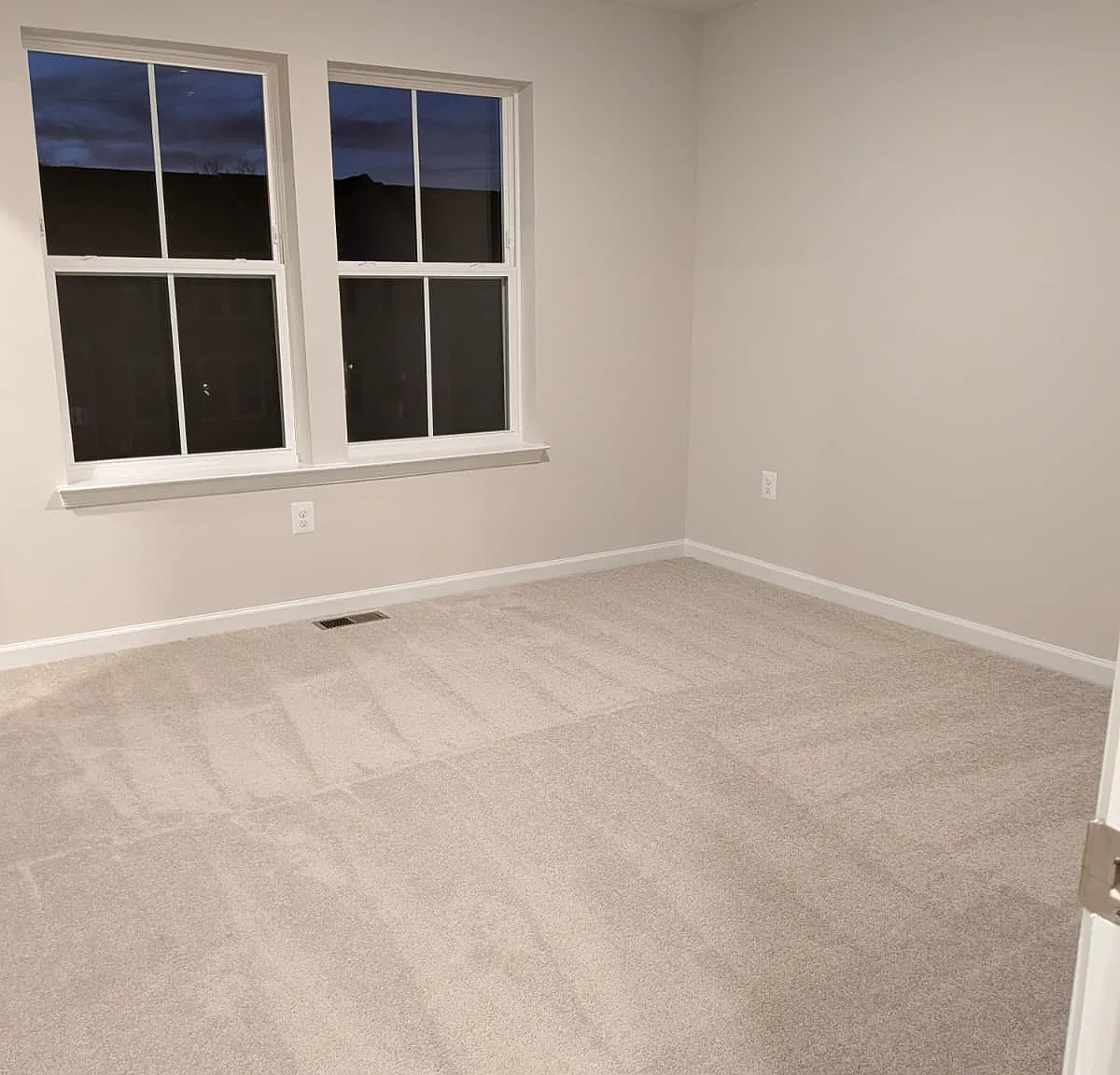 3 bed, 2.5 bath, 1622 sqft, $2,099 — Photo 4
