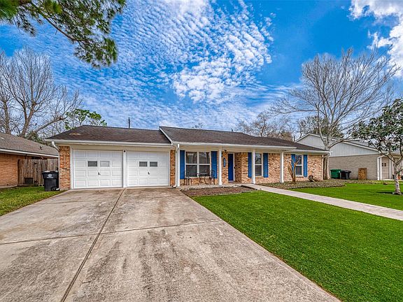 3rd image of 5806 Cartagena St