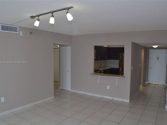 3rd image of 20505 E Country Club Dr APT 2138