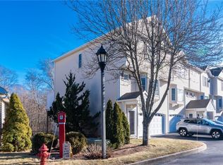 82 Fountain Dr, Westerly, RI 02891