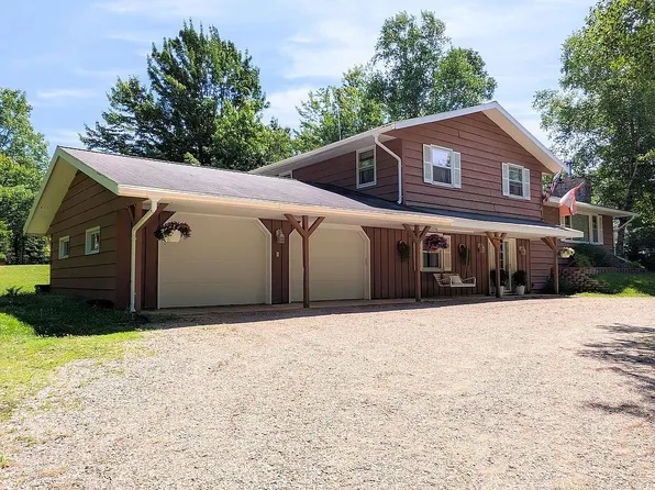 6562 Redwood Rd, Virginia, MN 55792