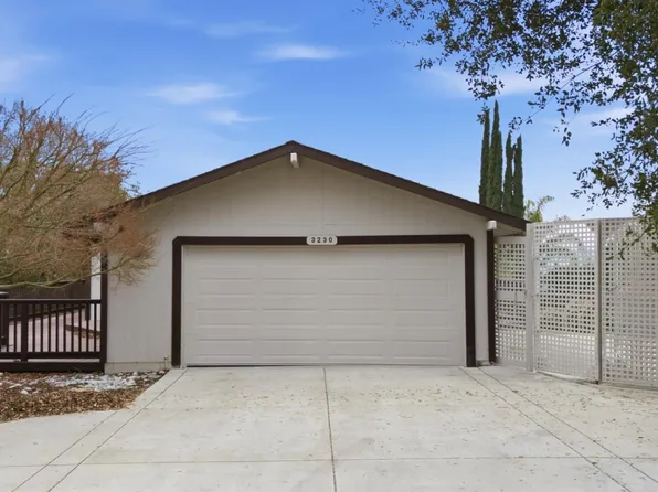 3230 Oak View Ln, Morgan Hill, CA 95037