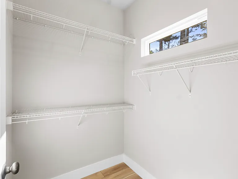 1221 Parkstone Dr NW — Photo 6