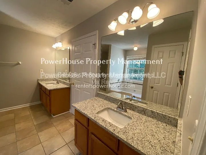 605 Suwanee Lakes Cir — Photo 16
