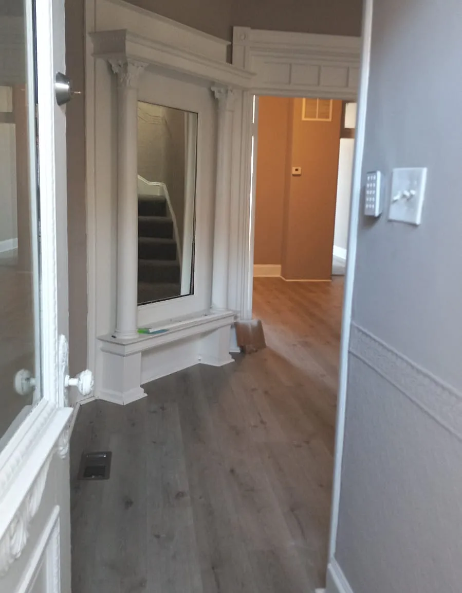 519 Sanford Place — Photo 2