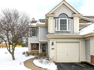 1073 Talbots Ln, Elk Grove Village, IL 60007