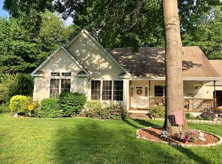 188 Stillwell Dr, Plainville, CT 06062