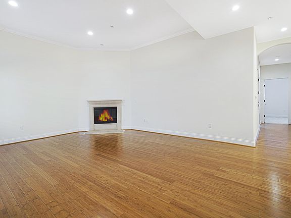 5th image of 1511 Camden Ave #Penthouse 2