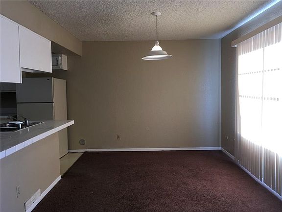 5th image of 6287 Escondido Dr