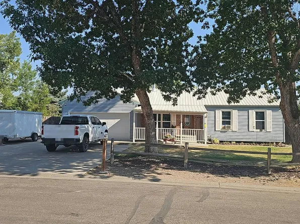 1266 Crest Dr, Craig, CO 81625