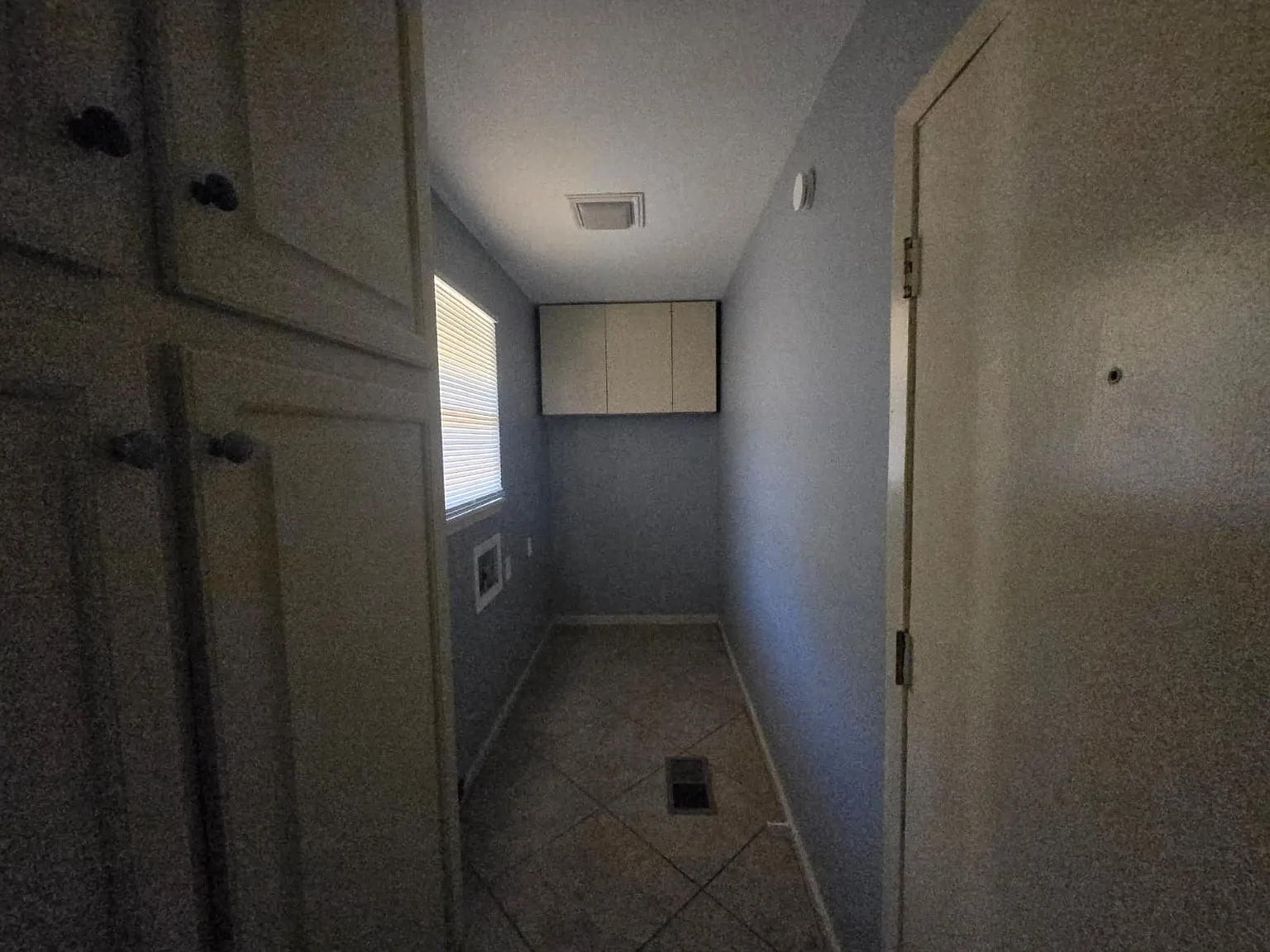 3985 Roxbury Road - 1 — Photo 2