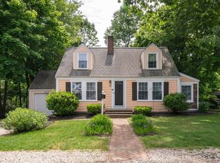 33 Raycroft Ave, Weymouth, MA 02188