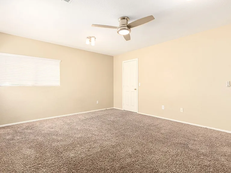 1310 E Beth Dr — Photo 36
