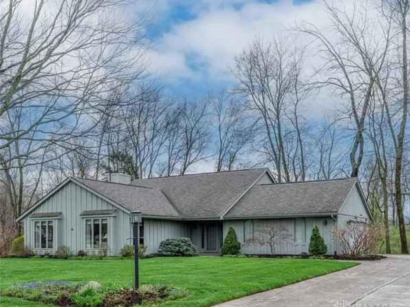 9168 Woodstream Ln, Dayton, OH 45458
