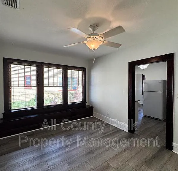 202 W Belmar St — Photo 10