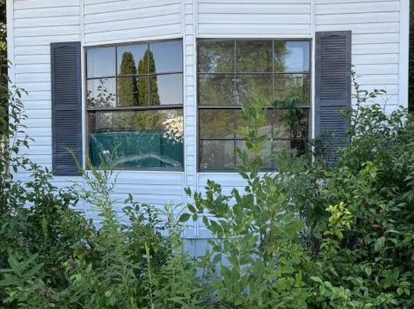 71 Hunters Rill, Lapeer, MI 48446
