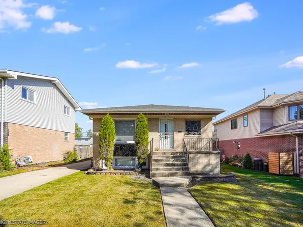 9805 Normandy Ave, Oak Lawn, IL 60453