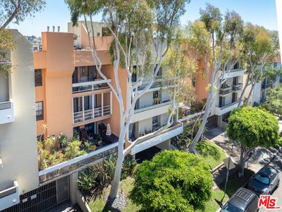 740 N Kings Rd APT 302, Los Angeles, CA, 90069