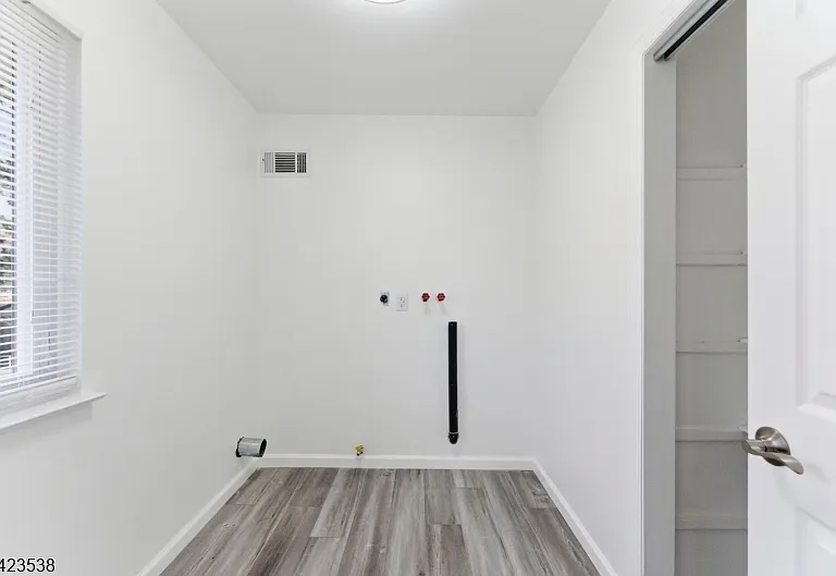 23 Renaissance Dr #2 — Photo 6