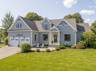 6 Fielding Ln, Hampton, NH 03842