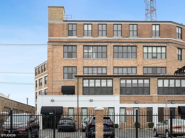 2675 W Grand Ave APT 302, Chicago, IL 60612