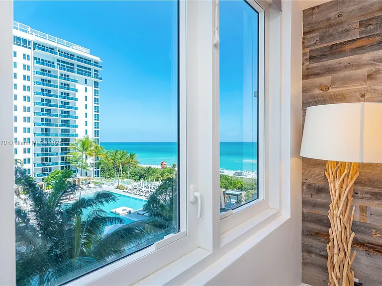 2301 Collins Ave #716 — Photo 18
