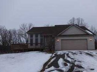 33644 Oasis Rd, Center City, MN 55012