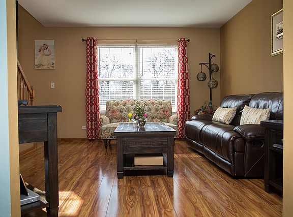3rd image of 1845 Cambridge Dr