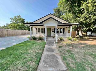 711 Jackson St, Perry, OK 73077