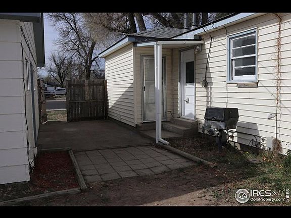 4th image of 1016 32nd Ave