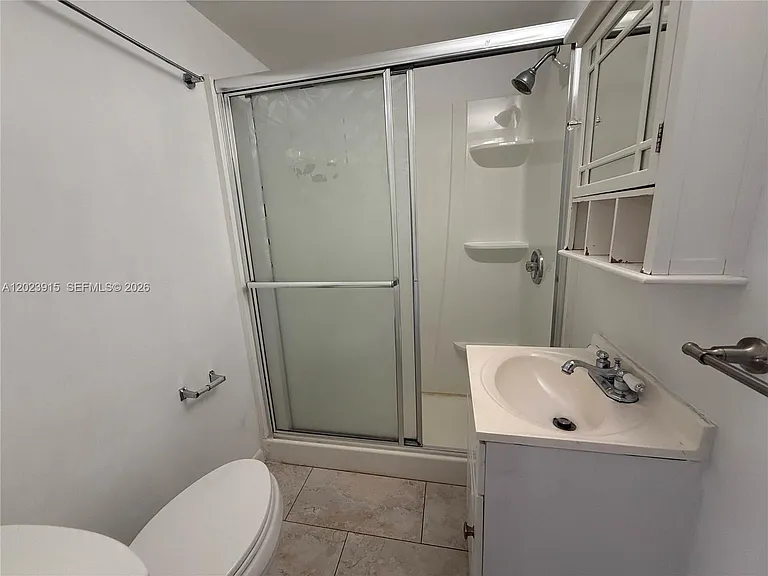 3513 SW 4th St #2 — Photo 13