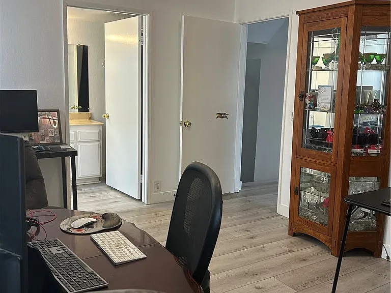 11300 Foothill Blvd #19 — Photo 32