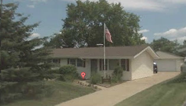 1st image of 8967 Cambridge Dr
