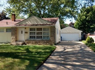 727 Avondale Dr, Kalamazoo, MI 49048