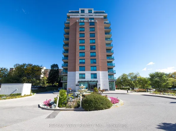 1403 Royal York Rd #209, Toronto, ON M9P 0A1
