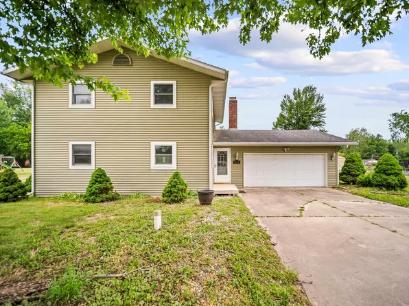 1534 Meadow Ln, Warsaw, IN 46580