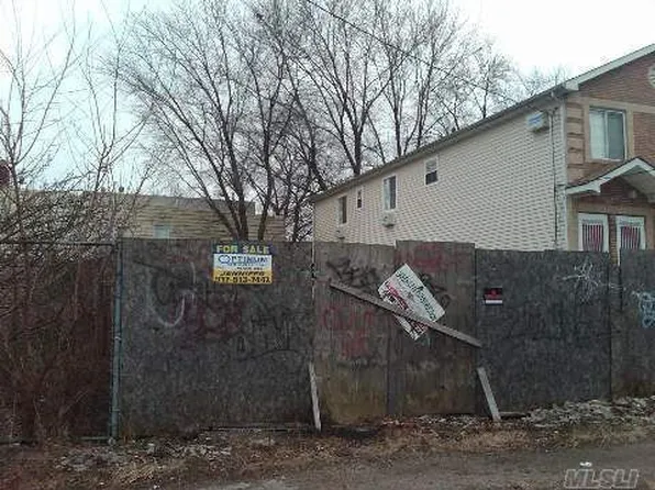 576 Glenmore Ave, Brooklyn, NY 11207