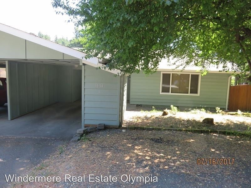 1st image of 1604 Susan Ct SE #1
