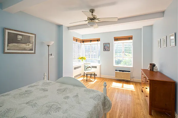 Sold by Stribling | media 13