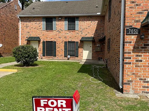 7051 Perkins Place Ct, Baton Rouge, LA 70808