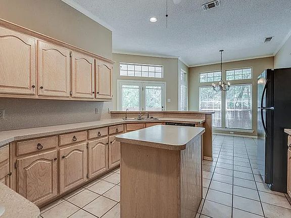 5th image of 112 Honey Tree Ct