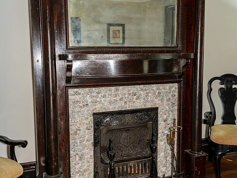 262 W Grand Blvd — Photo 40