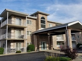 18216 Lange St APT 3D, Lansing, IL 60438