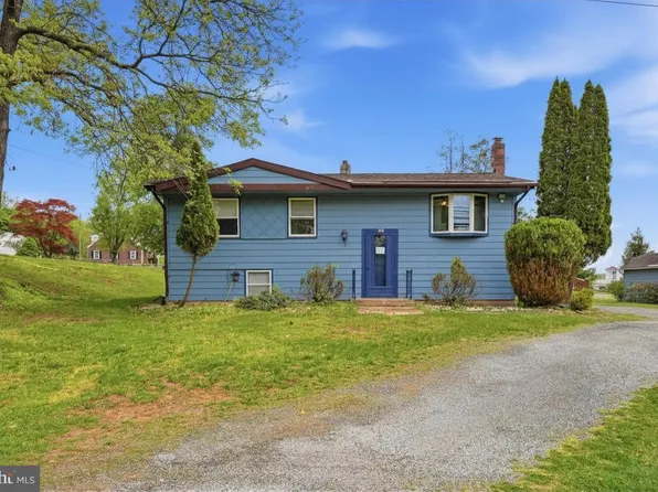 108 Durham Rd, Newtown, PA 18940