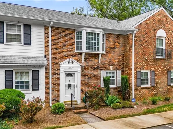 3003 Overton Dr APT D, Greensboro, NC 27408