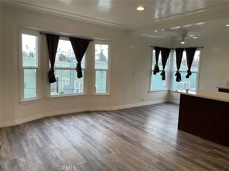 3968 Arlington Ave #1/2 — Photo 3