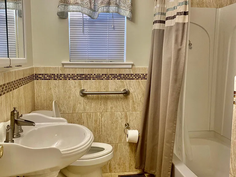 4916 West Ave — Photo 7